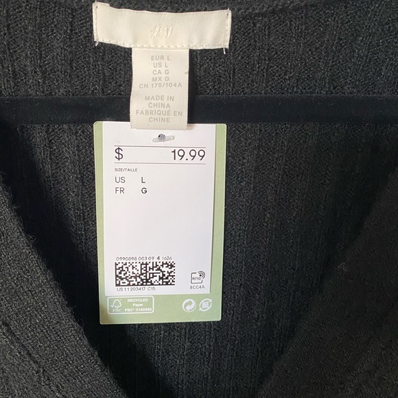 Brand new with tags! V-neck cardigan sweater with three buttons. - Picture 3 of 4